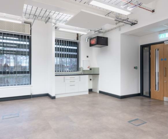 Babbage Way, Clyst Honiton for lease - Interior Photo - Image 2 of 9