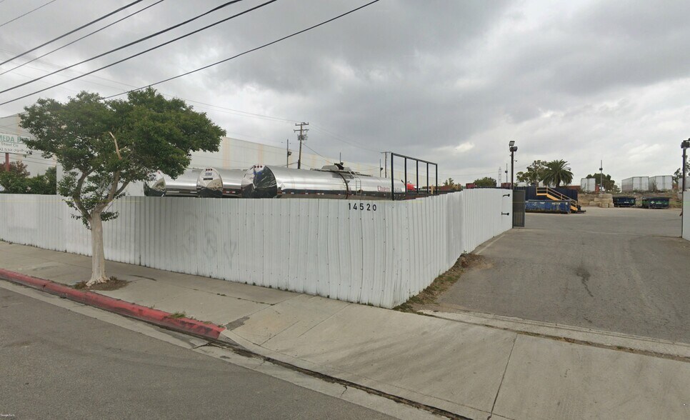 14520 S Avalon Blvd, Gardena, CA 90248 M1IP Uninc. LA County Zoning