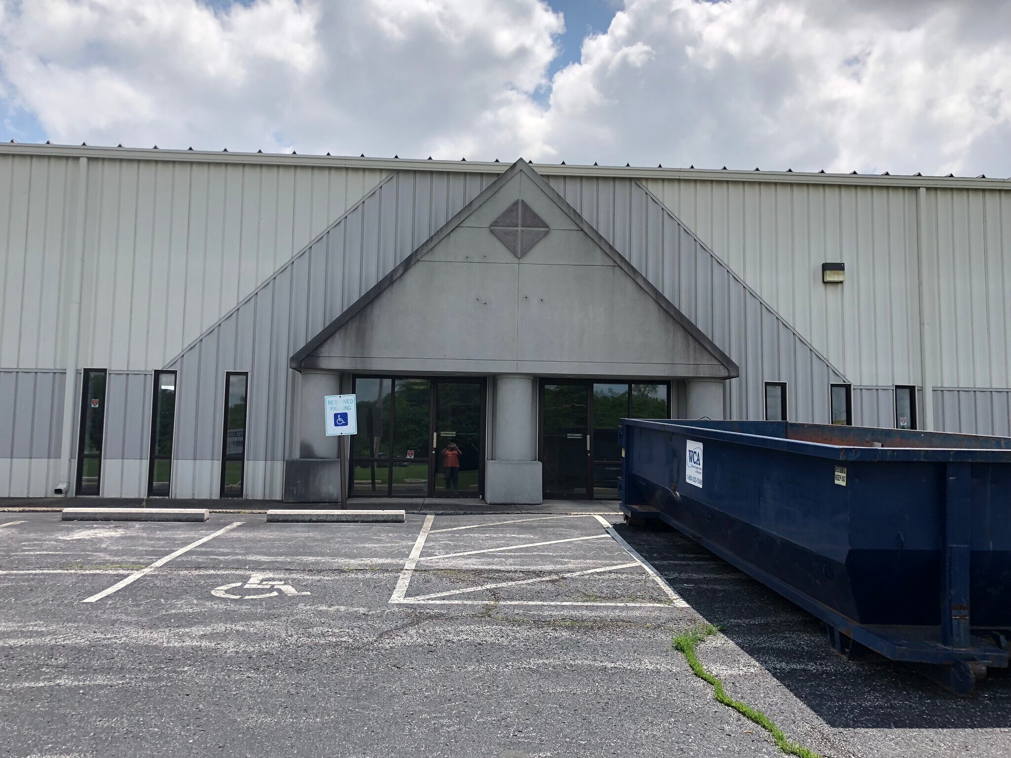 2150 E Chestnut Expy, Springfield, MO for sale Building Photo- Image 1 of 1