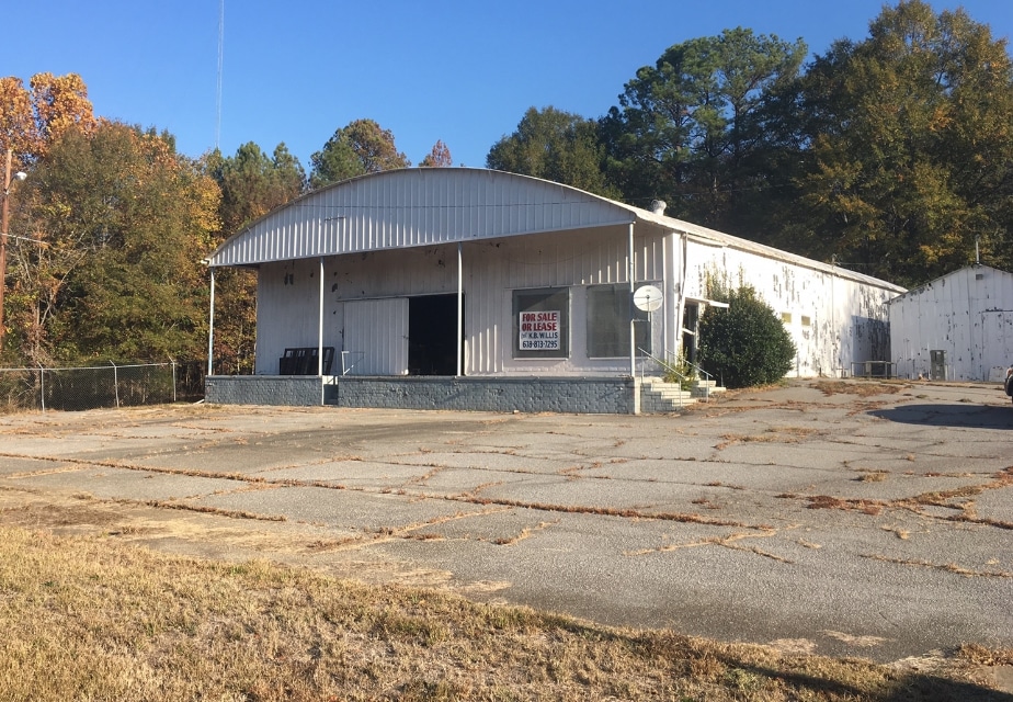 1005 Carlton Ave, Union Point, GA 30669