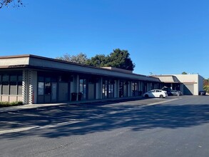 2224 Old Middlefield Way, Mountain View, CA for lease Building Photo- Image 2 of 4