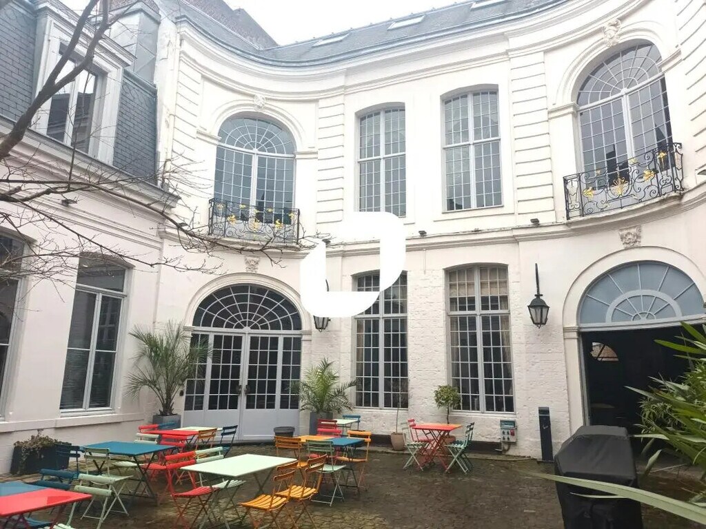 Location Bureaux 1 167 m² - Photo 1