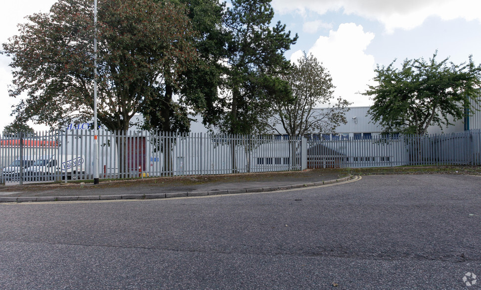 3 Pennard Clos, Northampton for lease - Building Photo - Image 2 of 2