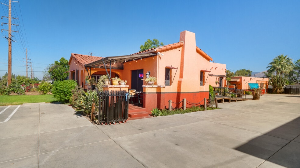 1741 Mentone Blvd, Mentone, CA for sale - Building Photo - Image 3 of 41