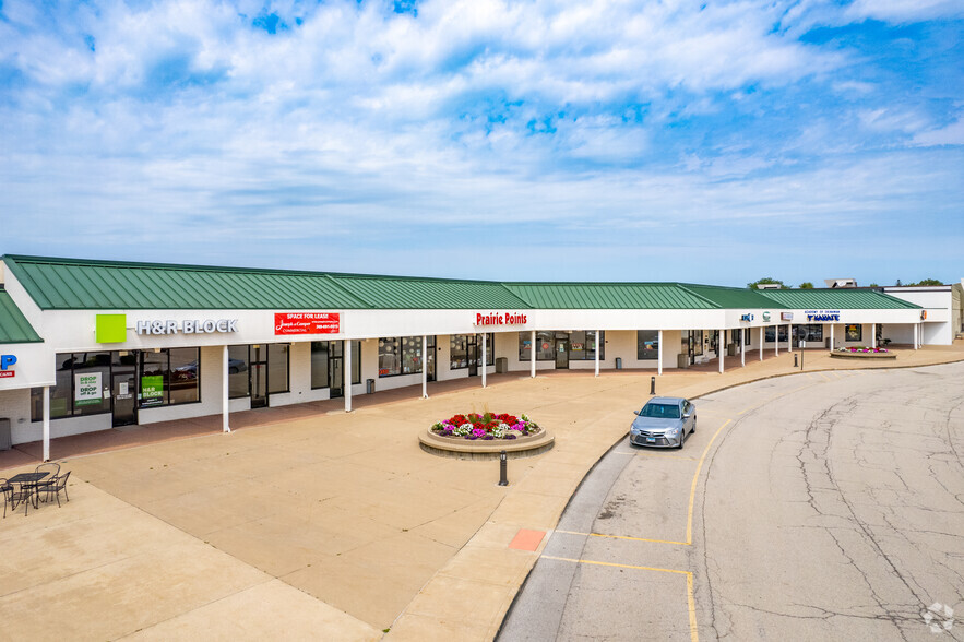 8801-8903 N Knoxville Ave, Peoria, IL for lease - Building Photo - Image 3 of 5