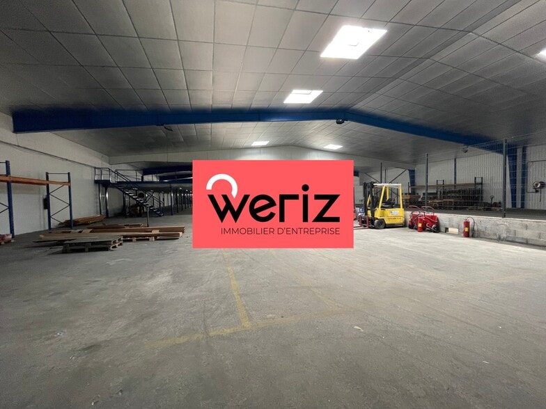 Industrial in Marseille for lease - Building Photo - Image 2 of 9