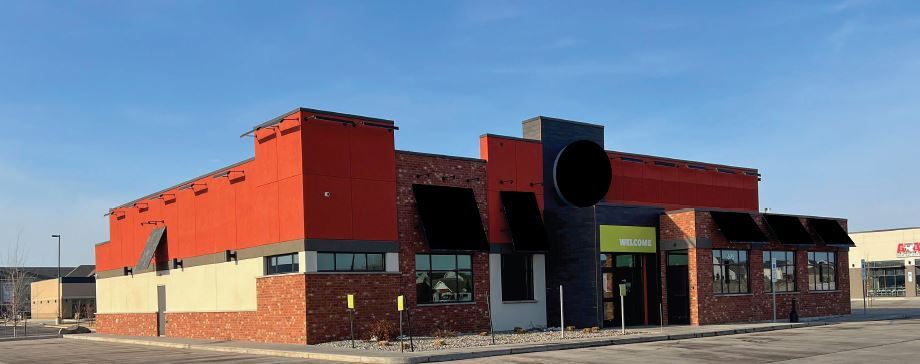 695 32nd Ave E, West Fargo, ND for sale Primary Photo- Image 1 of 1