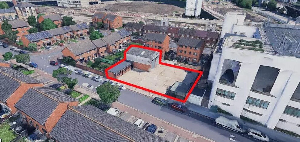 18-28 Mill Rd, London for sale Primary Photo- Image 1 of 1