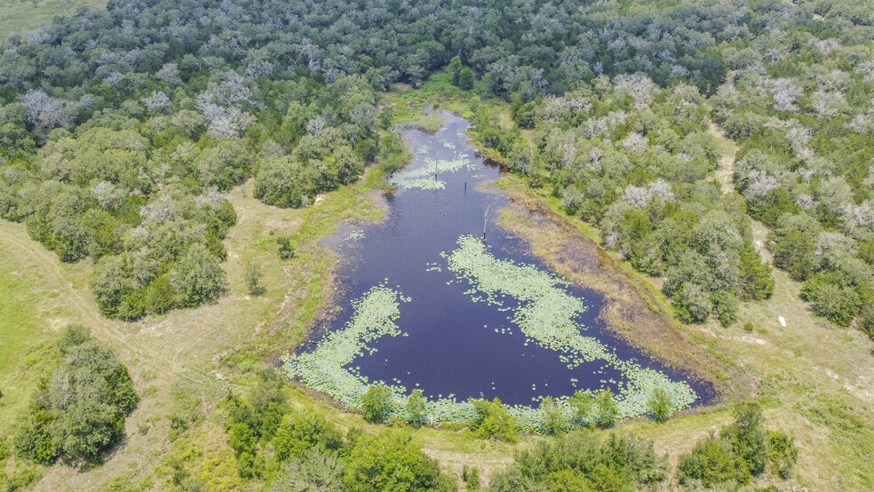 4042 N FM 154, Muldoon, TX for sale - Building Photo - Image 1 of 5