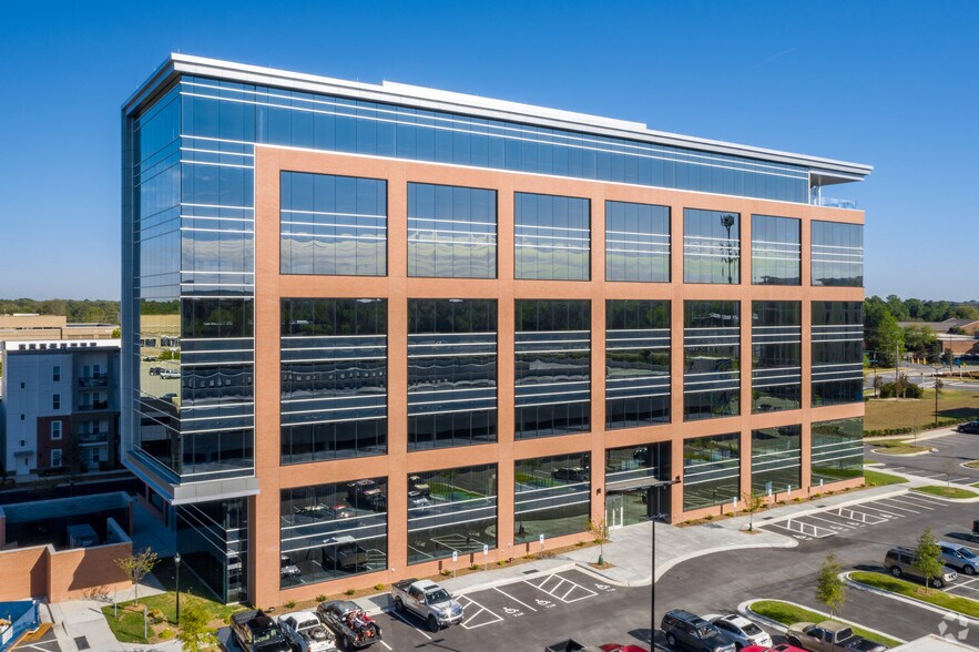 3540 Toringdon Way, Charlotte, NC for lease - Toringdon 7 - Image 1 of 20