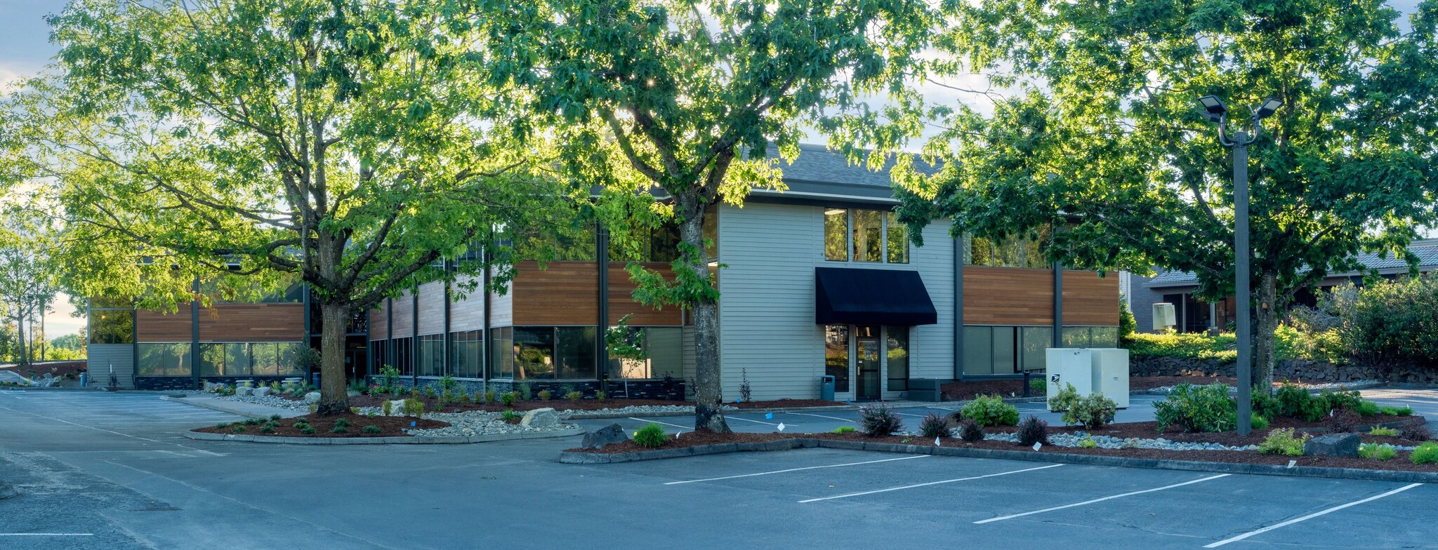 25195 SW Parkway Ave, Wilsonville, OR for lease Building Photo- Image 1 of 12