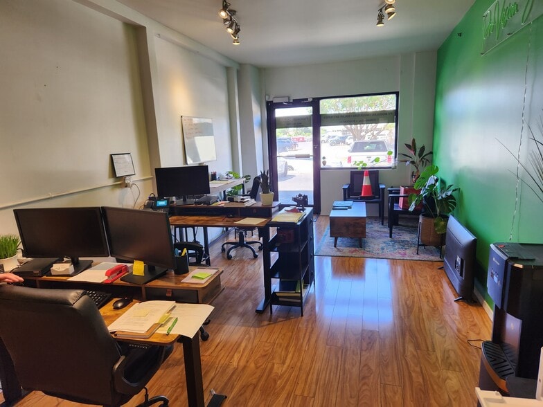 401 Hookahi St, Wailuku, HI for sale - Interior Photo - Image 3 of 15