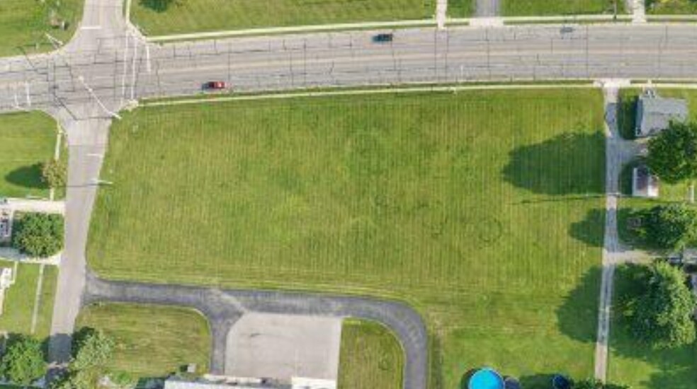 School Rd, Bellefontaine, OH for sale - Aerial - Image 2 of 3