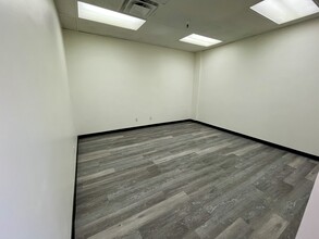 14305 N 79th St, Scottsdale, AZ for lease Interior Photo- Image 2 of 8