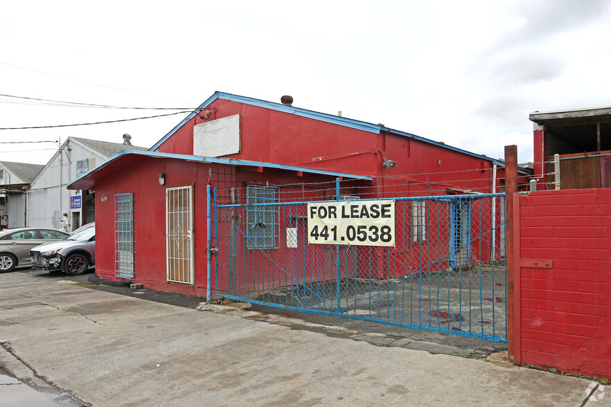 660 Ahua St, Honolulu, HI for sale - Primary Photo - Image 1 of 1