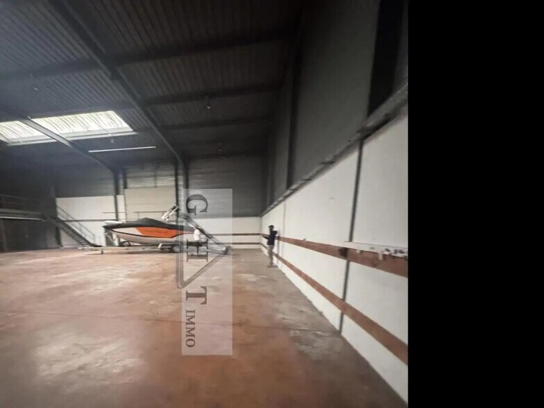 Industrial in Gretz-Armainvilliers for lease - Interior Photo - Image 3 of 4