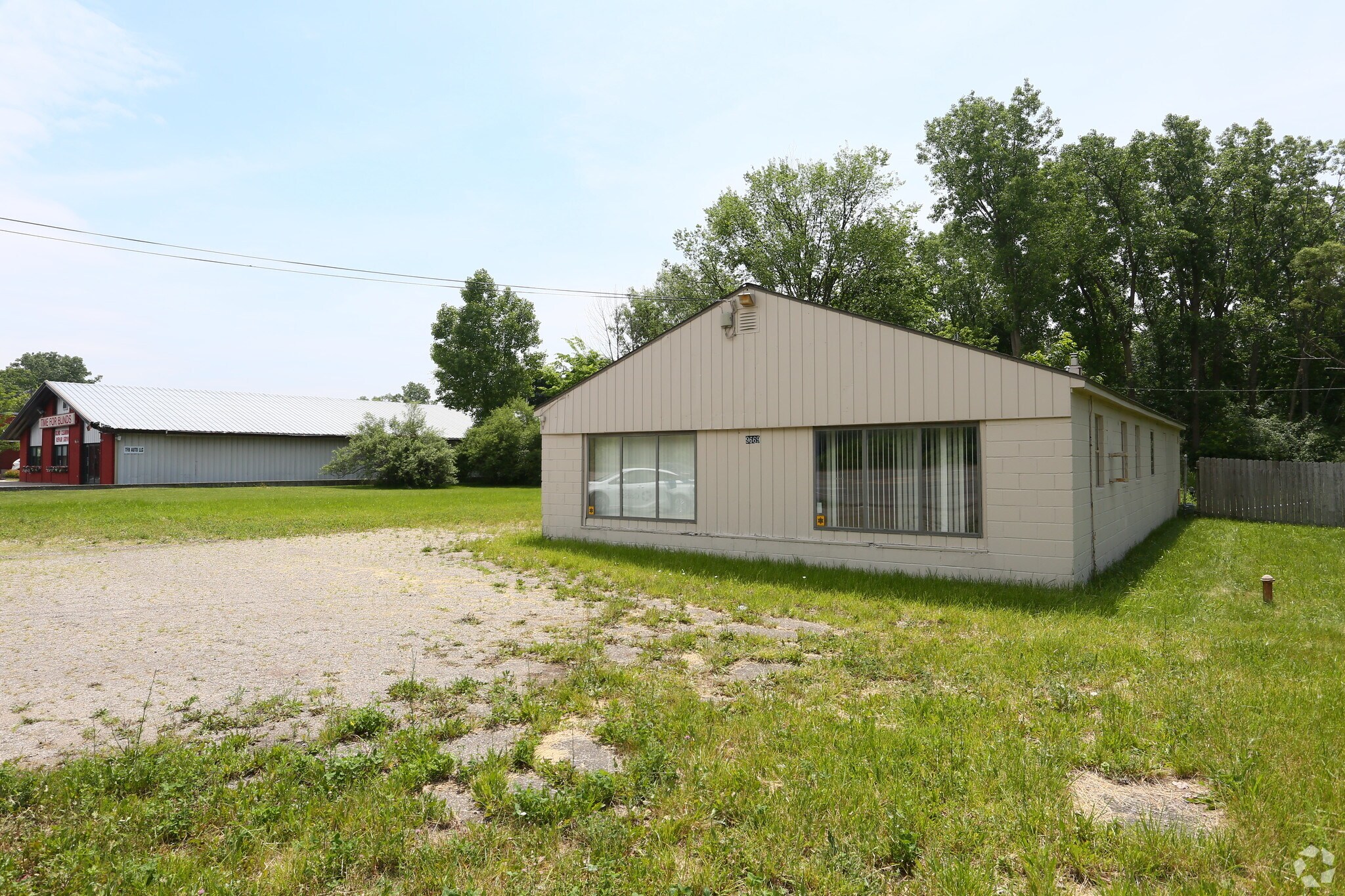 9669 Highland Rd, White Lake, MI 48386 OfficeRetail for Lease