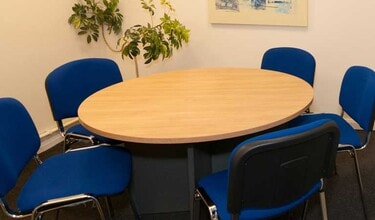 Maypole Flds, Halesowen for lease Interior Photo- Image 1 of 3
