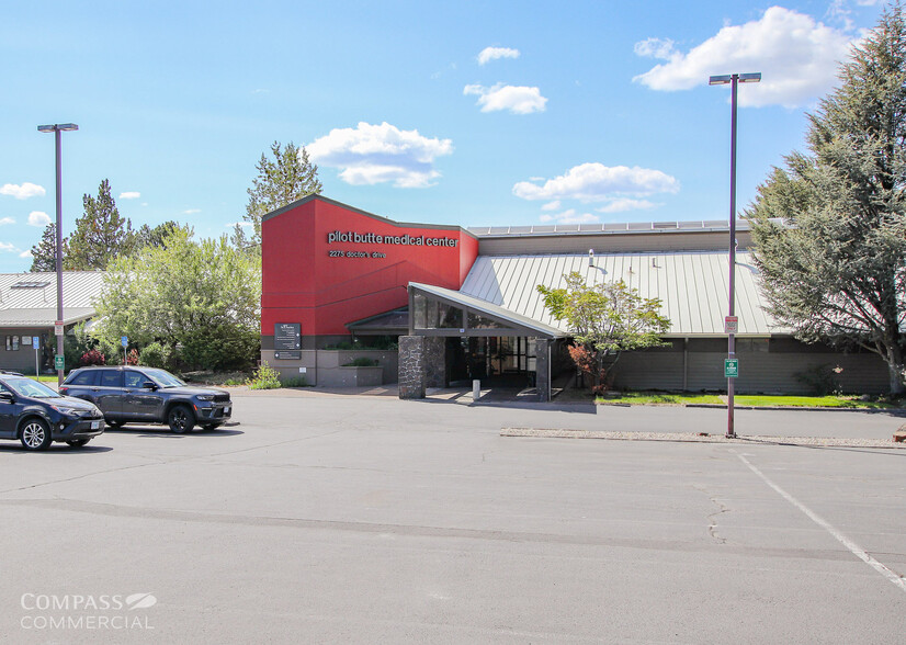 2275 NE Doctors Dr, Bend, OR for lease - Building Photo - Image 1 of 7