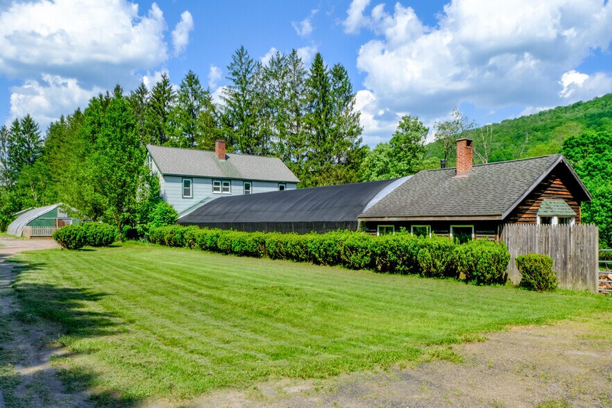 265 Main St, Delhi, NY for sale - Primary Photo - Image 1 of 1