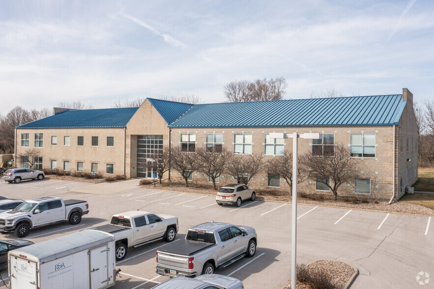 2894 106th St, Urbandale, IA for sale - Building Photo - Image 1 of 8