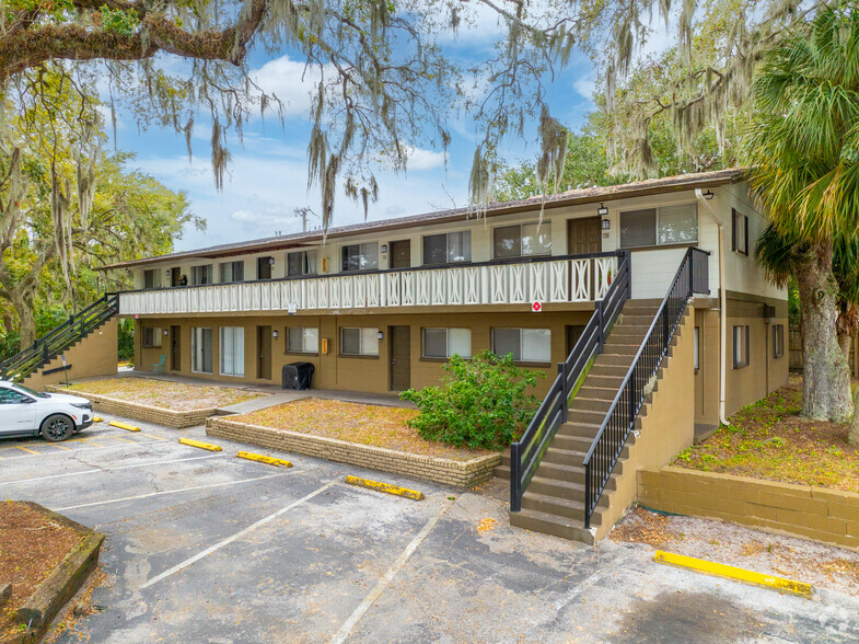 915 S Park Ave, Titusville, FL for sale - Primary Photo - Image 1 of 1