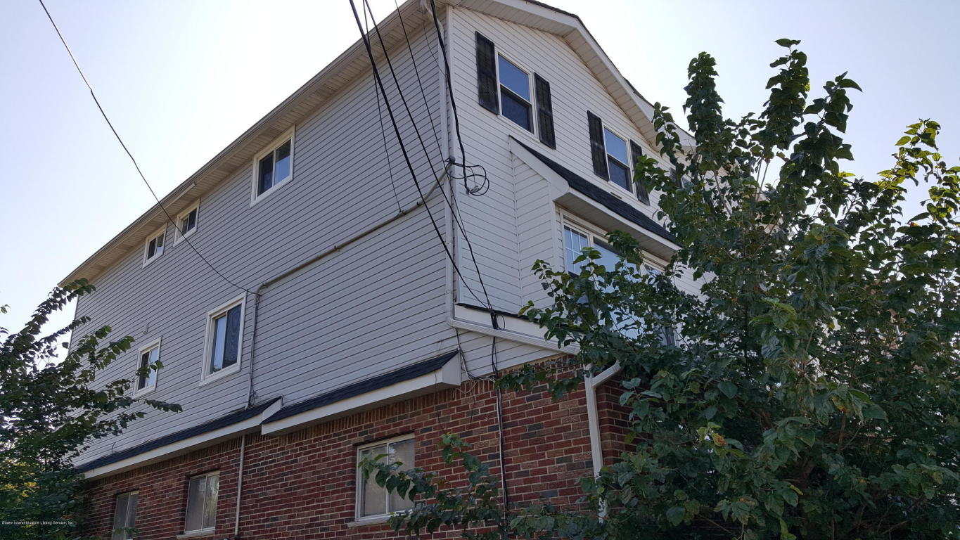 551 Stewart Ave, Staten Island, NY 10314
