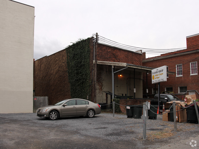 173-177 N Loudoun St, Winchester, VA for lease - Building Photo - Image 2 of 2