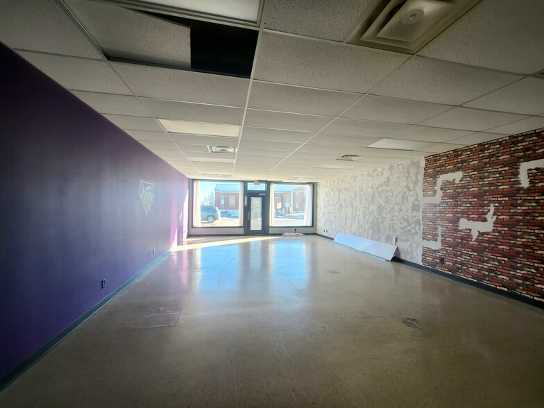 22 Lexington Ave, Mansfield, OH for lease - Building Photo - Image 3 of 9