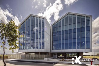 21 Cityside Dr, Mickleham for lease Primary Photo- Image 1 of 3