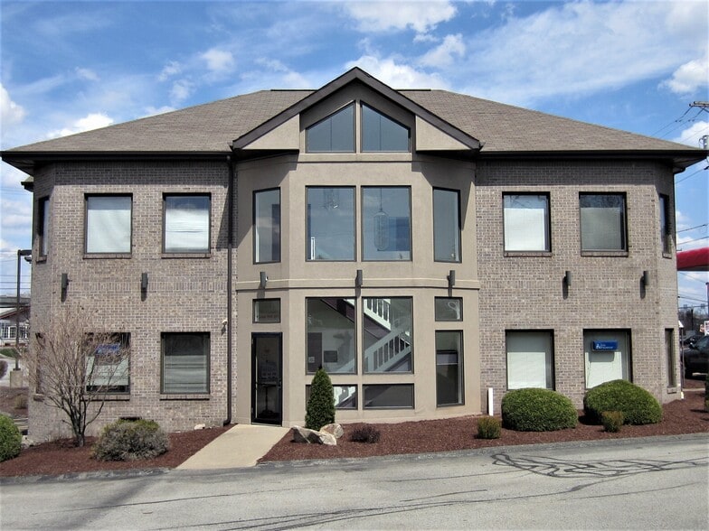 3946 William Penn Hwy, Monroeville, PA for lease - Building Photo - Image 2 of 21