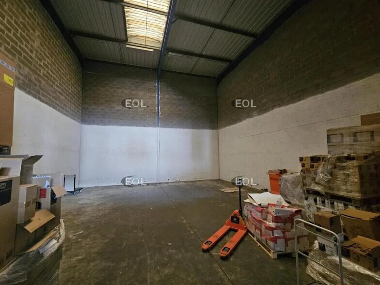 Flex in Vitry-sur-Seine for lease - Building Photo - Image 2 of 8