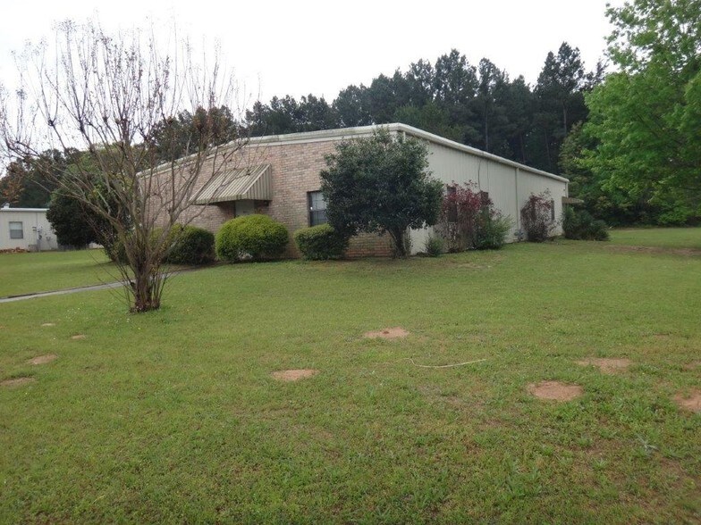 2015 Deerbrook Dr, Tyler, TX for sale - Primary Photo - Image 1 of 1