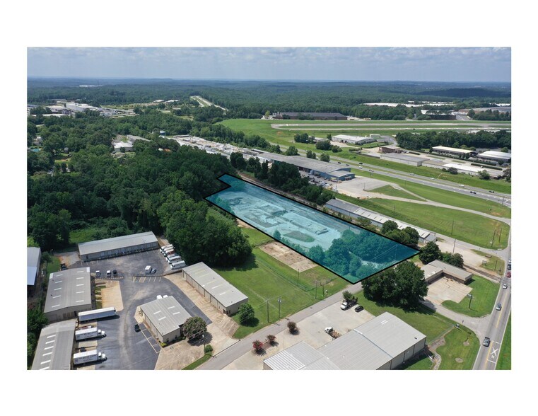 1121 SW Airport St, Gainesville, GA for lease - Building Photo - Image 2 of 5