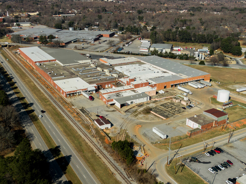 300 S Main St, Mauldin, SC for lease - Primary Photo - Image 3 of 17