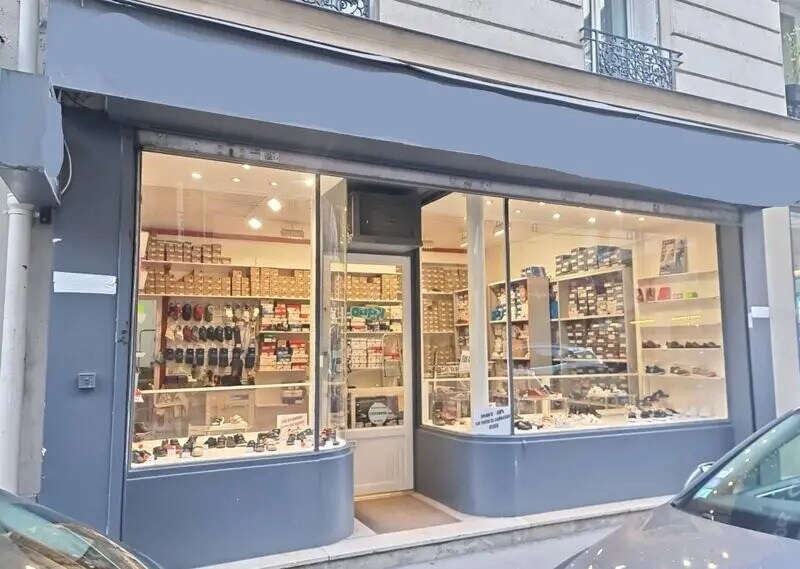 Retail in Paris for lease - Building Photo - Image 1 of 5