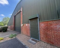 Crouch Ln, Windsor BKS - Warehouse