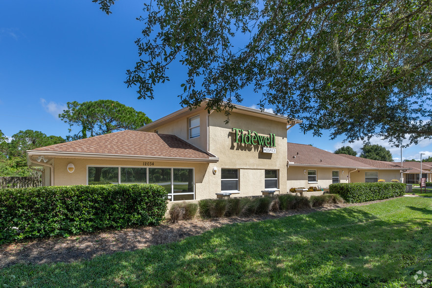 12034 N Access Rd, Port Charlotte, FL for sale - Primary Photo - Image 1 of 2