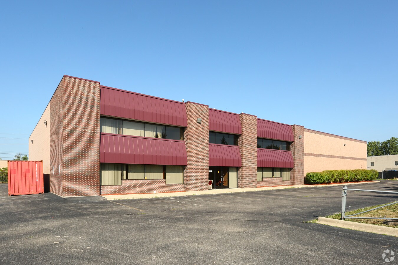 5800 Commerce Dr, Westland, MI 48185