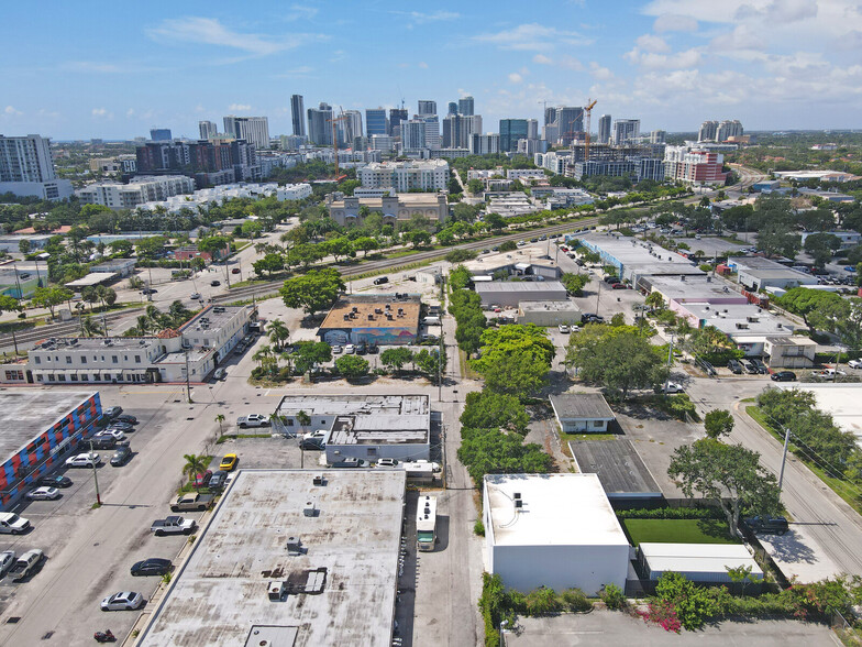 905 NE 3rd Ave, Fort Lauderdale, FL for sale - Building Photo - Image 3 of 7