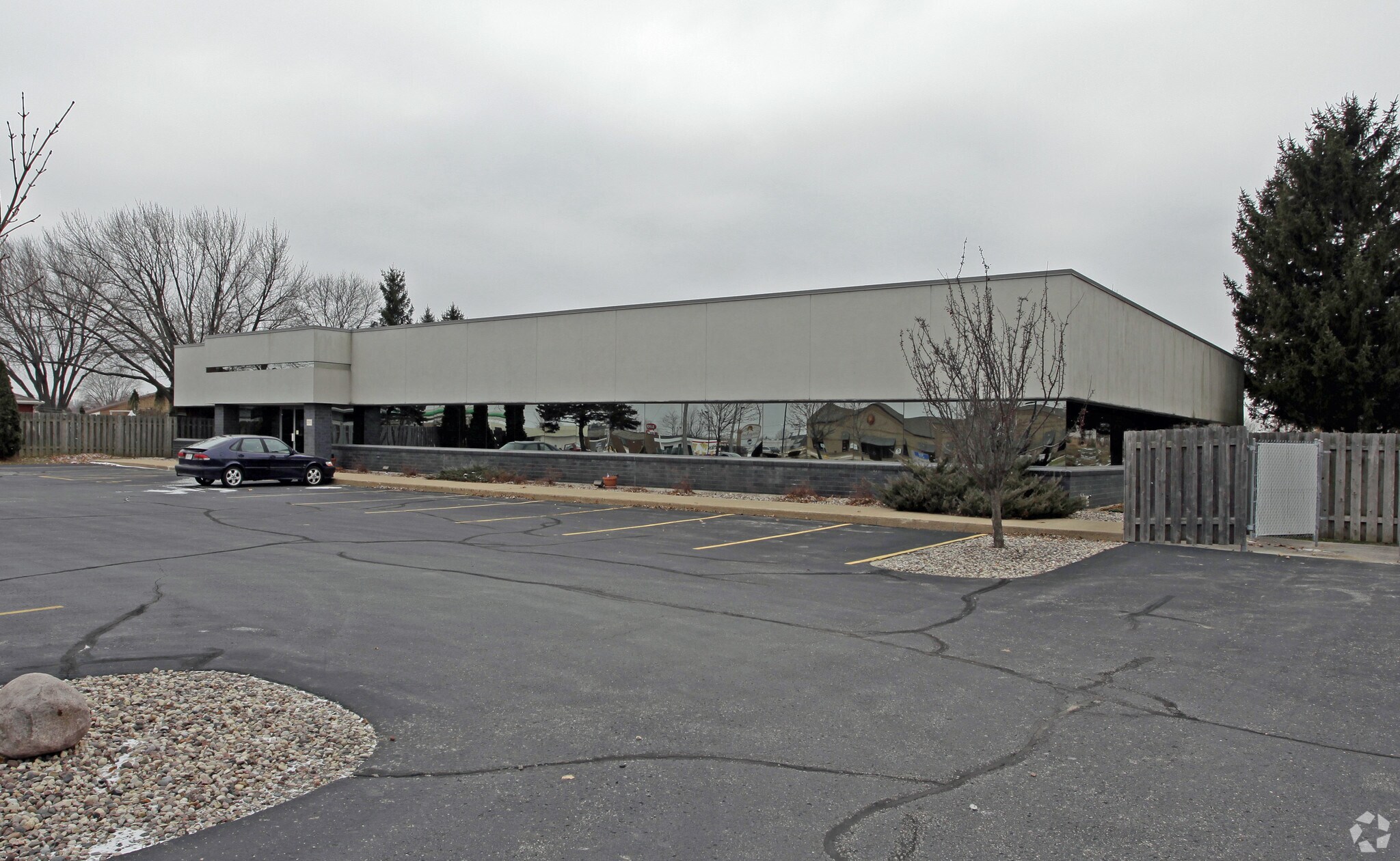 2935 N Ballard Rd, Appleton, WI for sale Primary Photo- Image 1 of 1