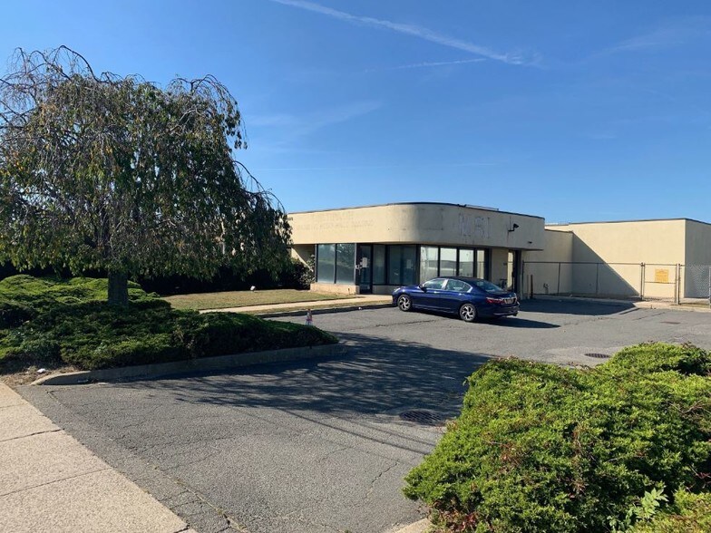 4273 Hempstead Tpke, Bethpage, NY 11714 Retail for Sale