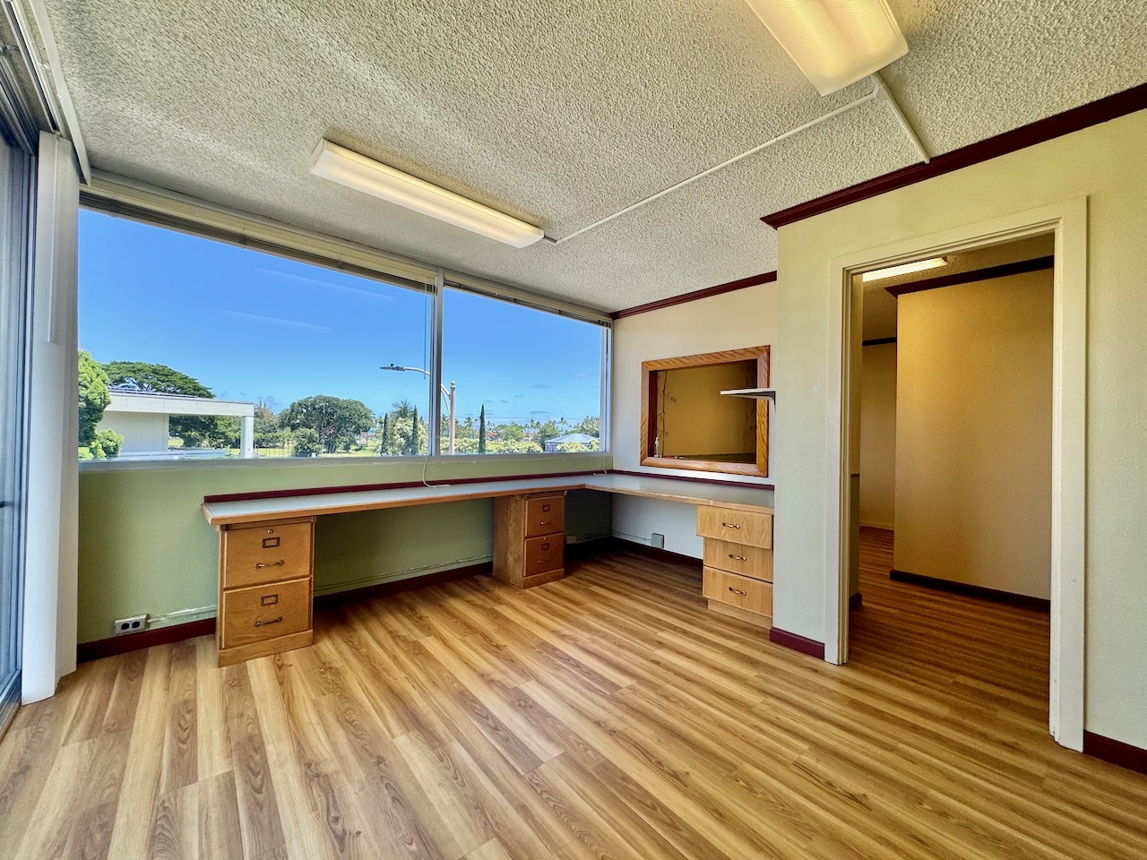 101 Aupuni St, Hilo, HI for lease Building Photo- Image 1 of 17