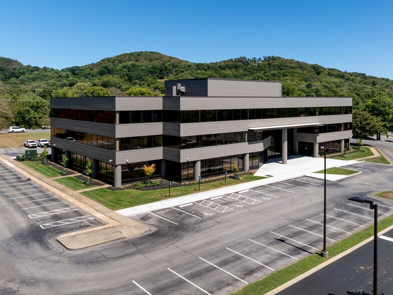 109 Westpark Dr, Brentwood, TN for lease - Building Photo - Image 2 of 7