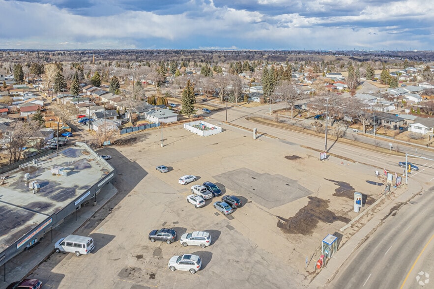 5036 106 Ave NW, Edmonton, AB for sale - Building Photo - Image 1 of 7