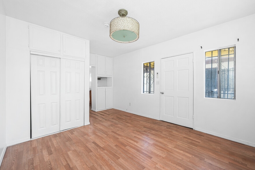 1727 Bellevue Ave, Los Angeles, CA for sale - Building Photo - Image 3 of 48