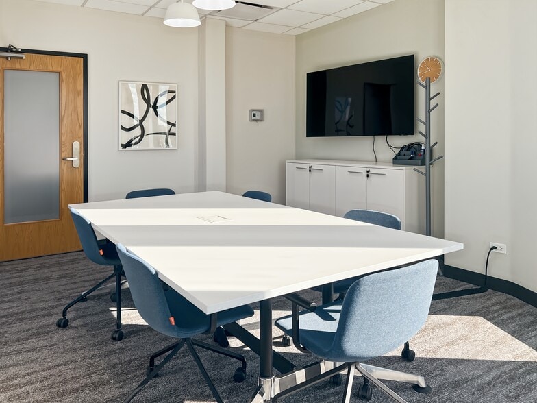 200 S Andrews Ave, Fort Lauderdale, FL for lease - Interior Photo - Image 2 of 18