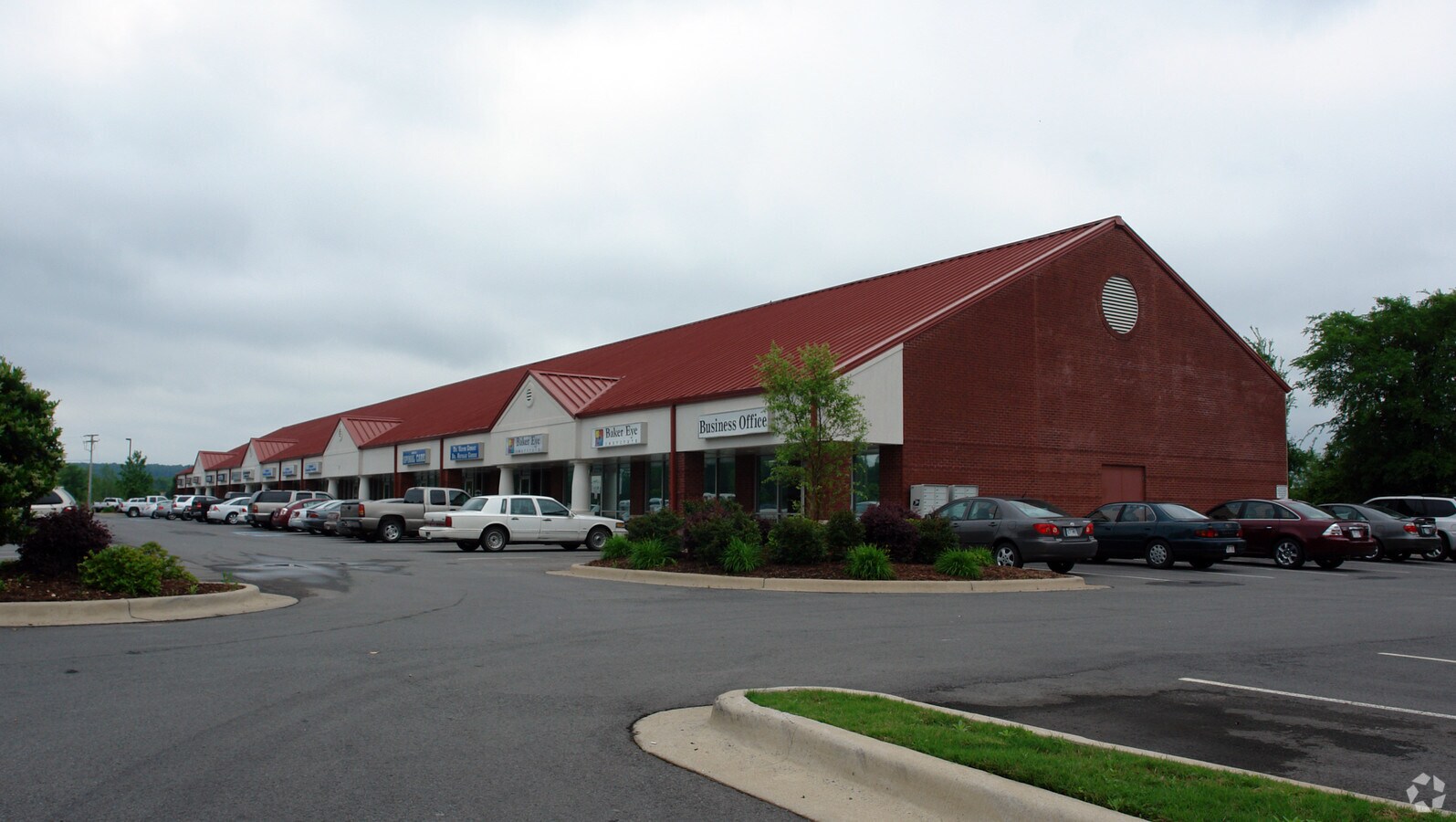 1100 Bob Courtway Dr, Conway, AR 72032