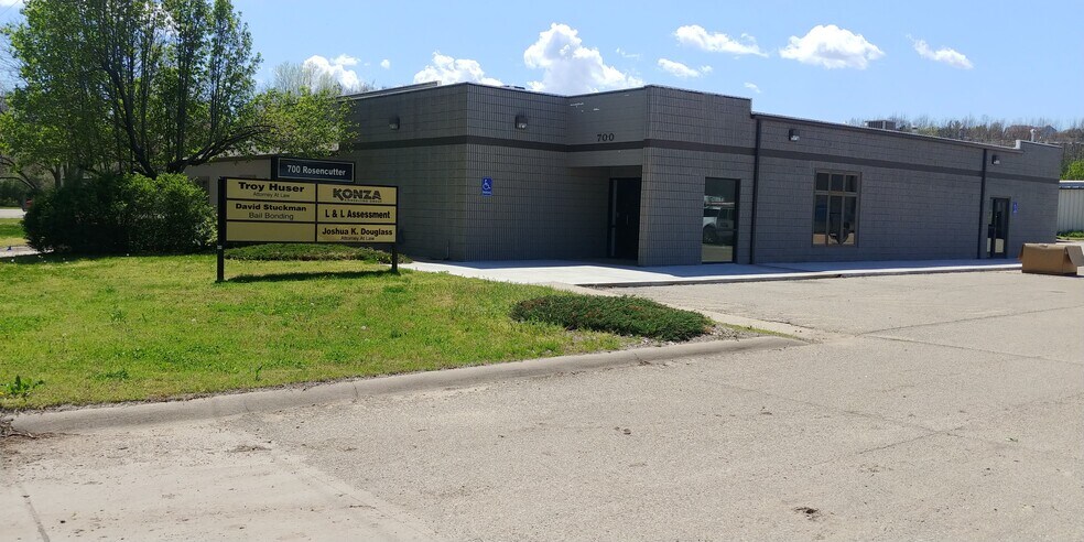 700 Rosencutter Rd, Manhattan, KS for sale - Primary Photo - Image 1 of 1