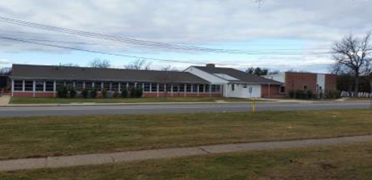 890 Carman Ave, Westbury, NY for lease - Primary Photo - Image 1 of 6